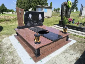 Подвійний пам’ятник №5