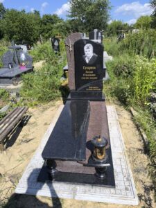 Одинарний пам’ятник №15