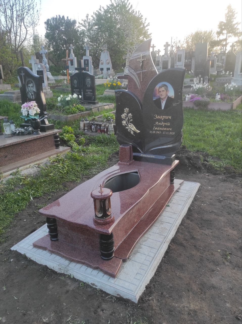 Одинарний пам’ятник №24