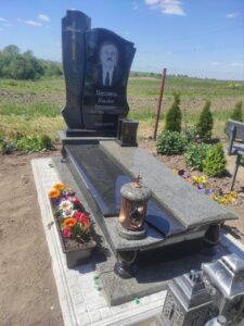 Одинарний пам’ятник №25