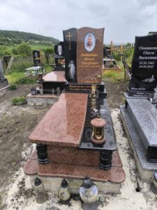 Одинарний пам’ятник №10
